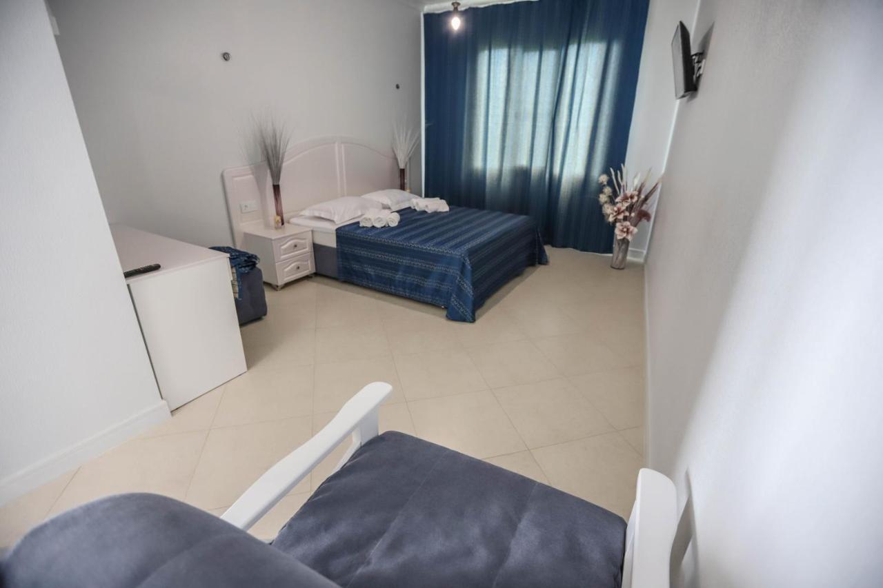 Hometel 4 Friends Gagra Dış mekan fotoğraf